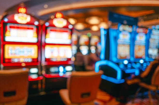 shio168 mobile app interface showing live casino games and sports betting markets